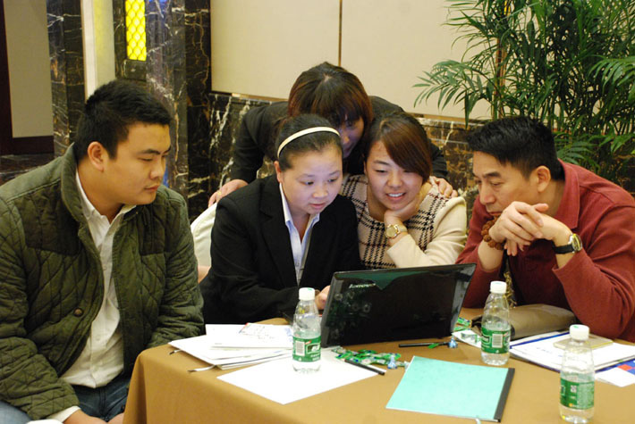 高瞻遠(yuǎn)矚，移攬?zhí)煜? 2014年百度移動(dòng)推廣峰會(huì)會(huì)議報(bào)道